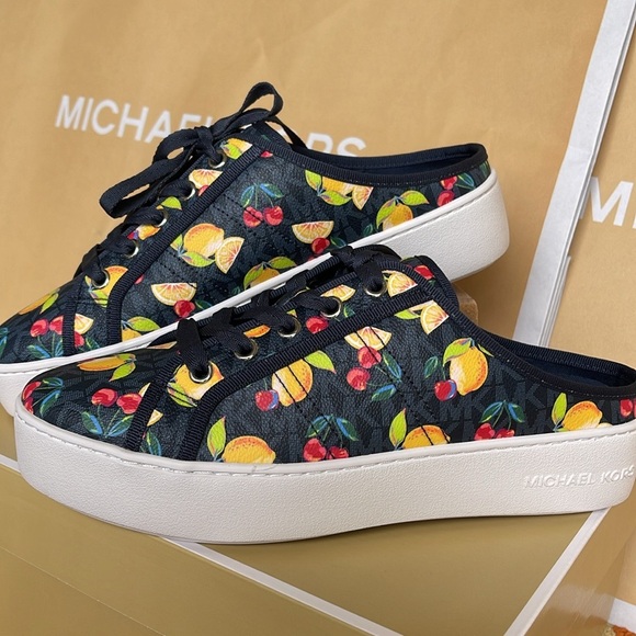 Michael Kors POPPY SLIDE SNEAKERS 
FRUIT PAINT MK SIG SM
49T4POFP1Q Platforms - Picture 8 of 16